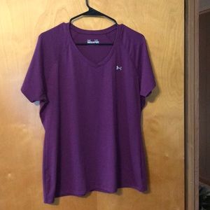 Under Armor semi fitting heat gear short sleeve to